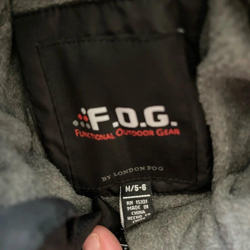 Coat - Picture 6 of 6
